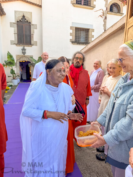 Amma at the Ashram, Granollers Amma at the Ashram, Granollers