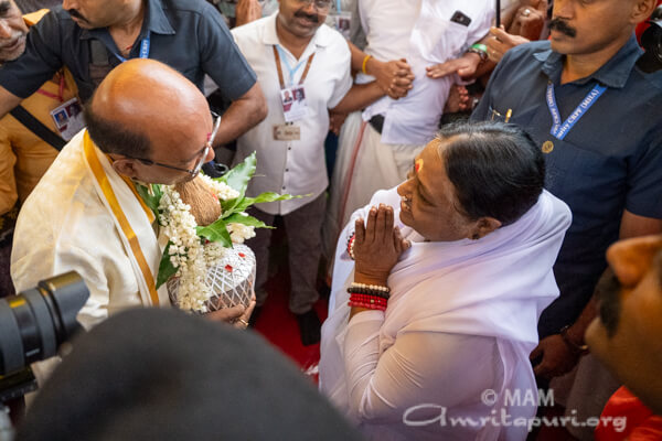 Welcoming Amma